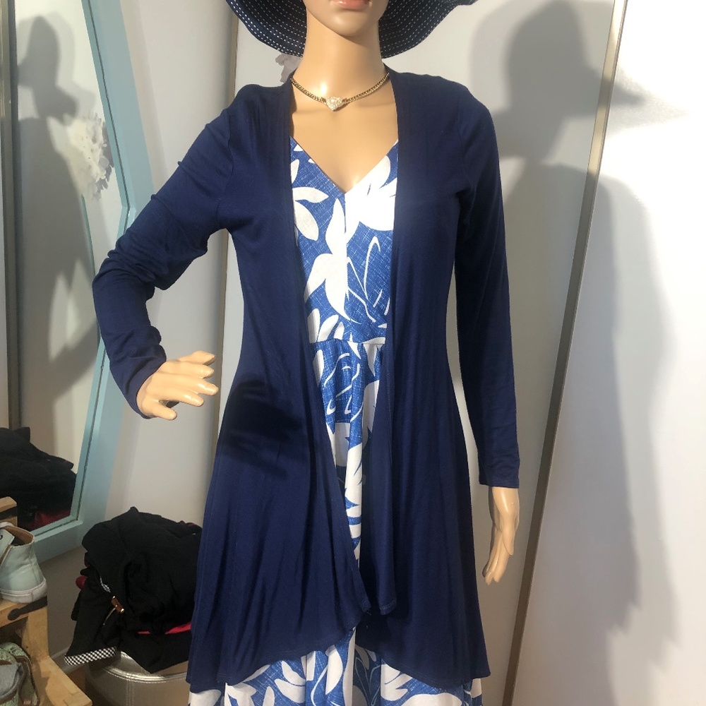 Lightweight blue long sweater